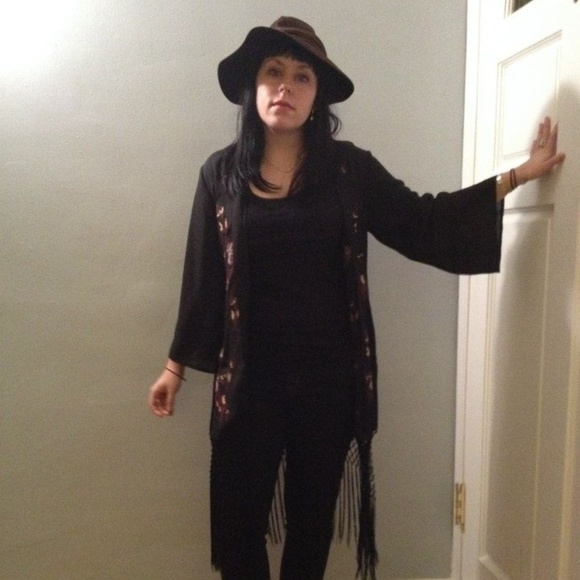 Meet Your Posher, Paige! - Picture 11 of 12